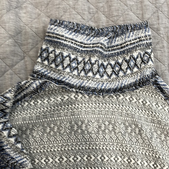 Free People Cropped Sweater Size:S - Picture 2 of 4